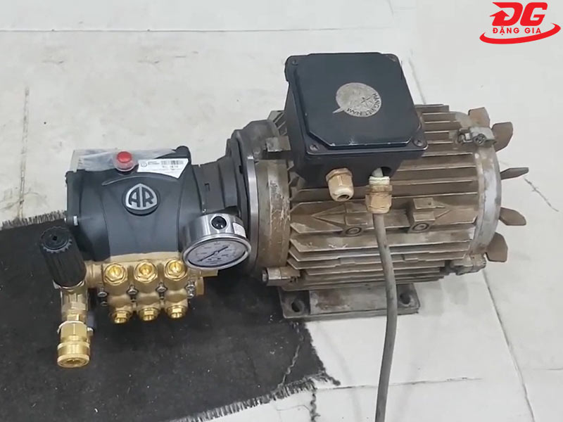 Tự chế máy rửa xe cao áp từ motor máy nén khí