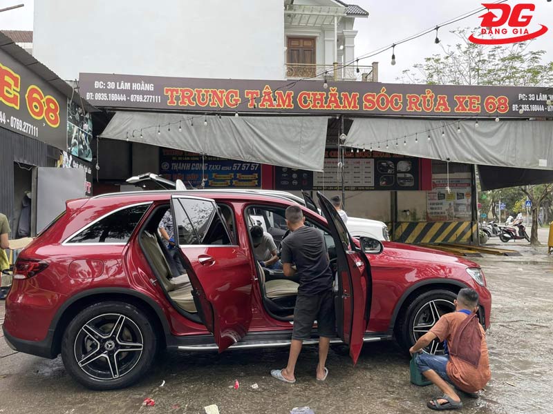 Rửa xe 68