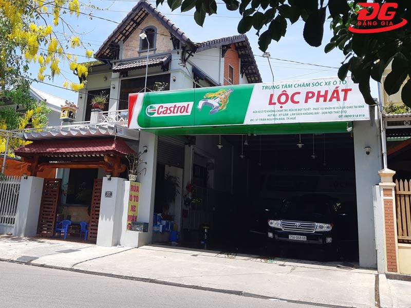 Rửa xe ô tô Lộc Phát