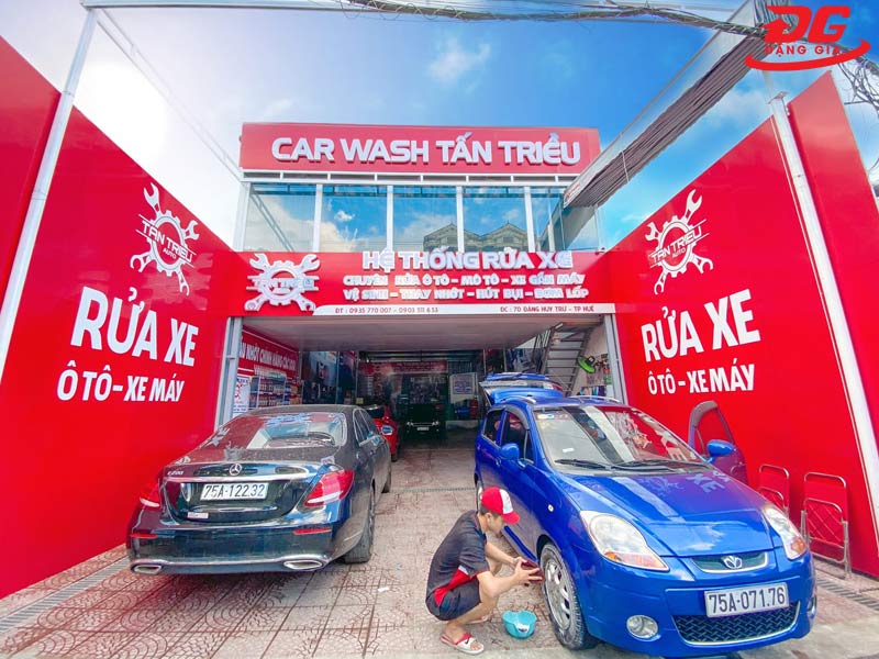 Rửa xe ô tô Tấn Triều