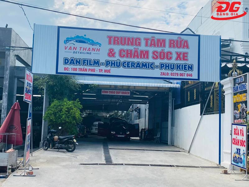 Trung Tâm Rửa và Chăm sóc xe ô tô 100 Trần Phú