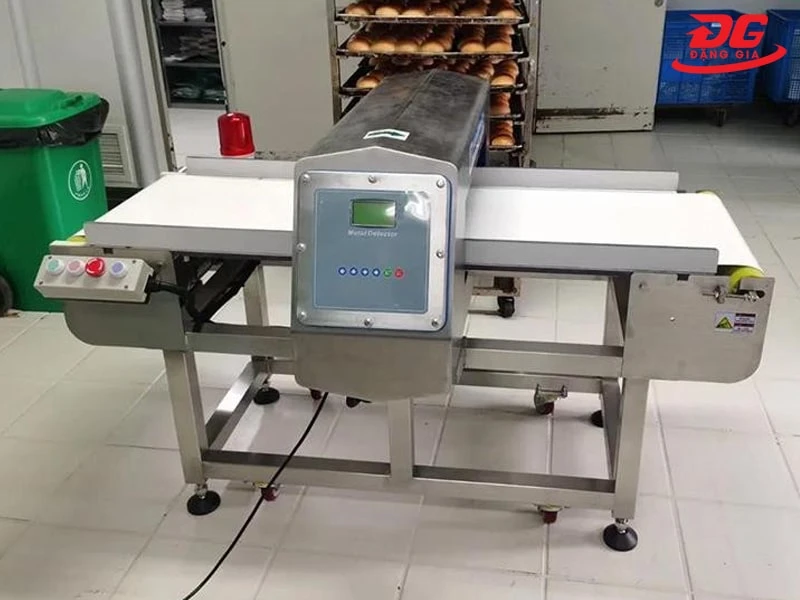 giá máy dò kim loại thực phẩm