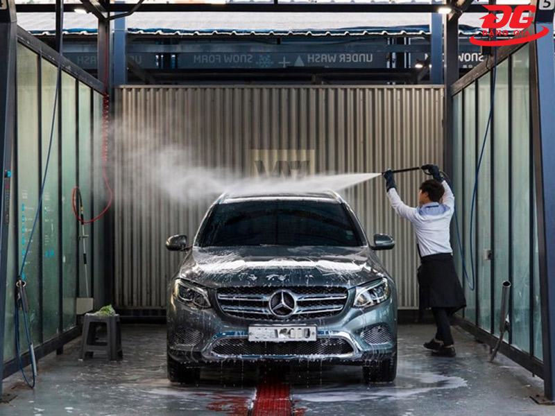 Xe có kích thước lớn, nhiều chỗ và xe hạng sang có chi phí bảo dưỡng, chăm sóc cao hơn
