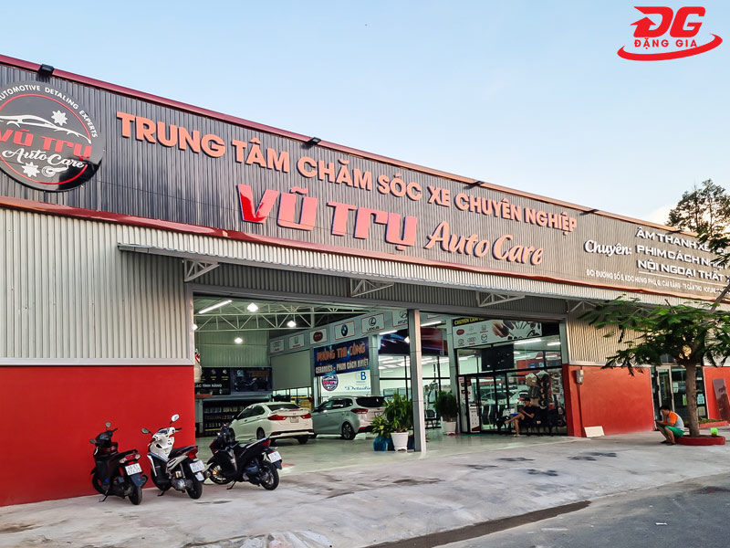 Vũ Trụ Auto Cần Thơ