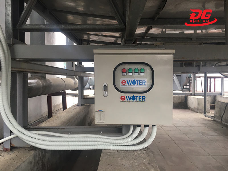 Ewater có thiết kế nhỏ gọn, dễ lắp đặt