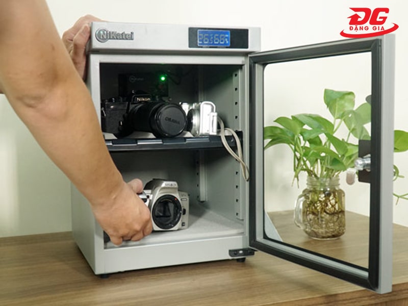 Tủ hút ẩm Nikatei có thiết kế hiện đại, kiểu dáng sang trọng