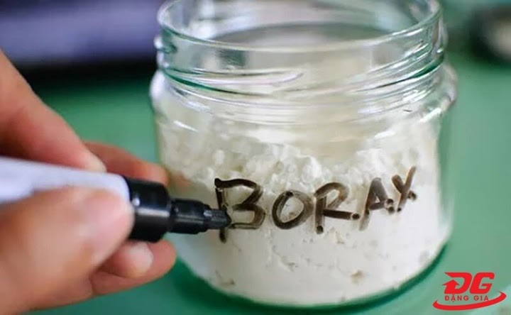 chà ron gạch bằng borax và bột giặt
