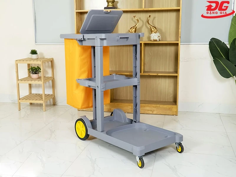 Xe đẩy 3 tầng hỗ trợ dọn dẹp vệ sinh