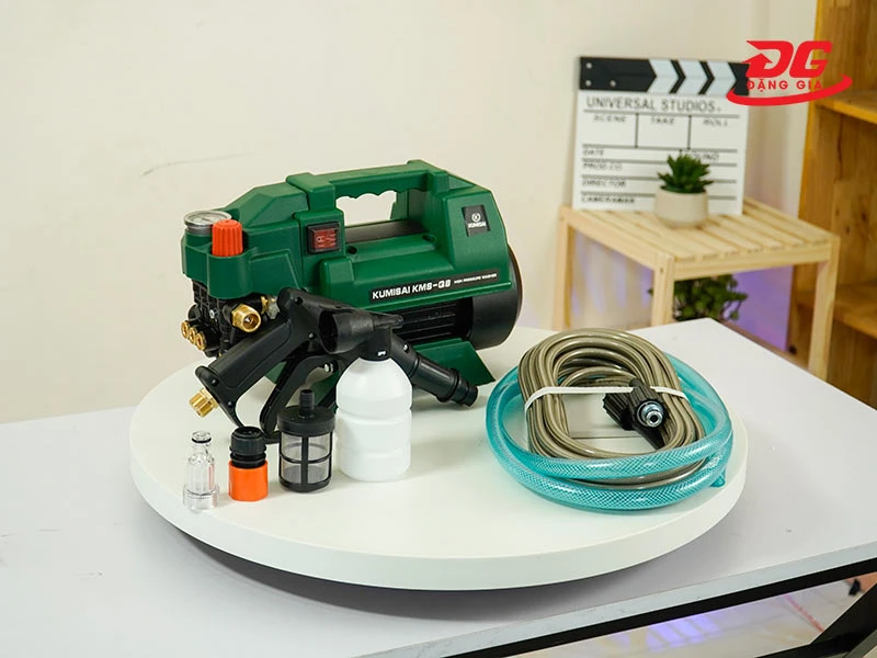 Máy xịt rửa xe gia đình Kumisai KMS Q8 (chỉnh áp) công suất 2.5kW