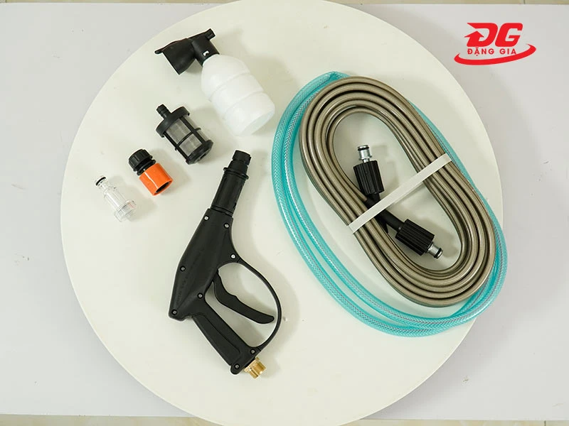 Các phụ kiện phổ biến của máy rửa xe mini