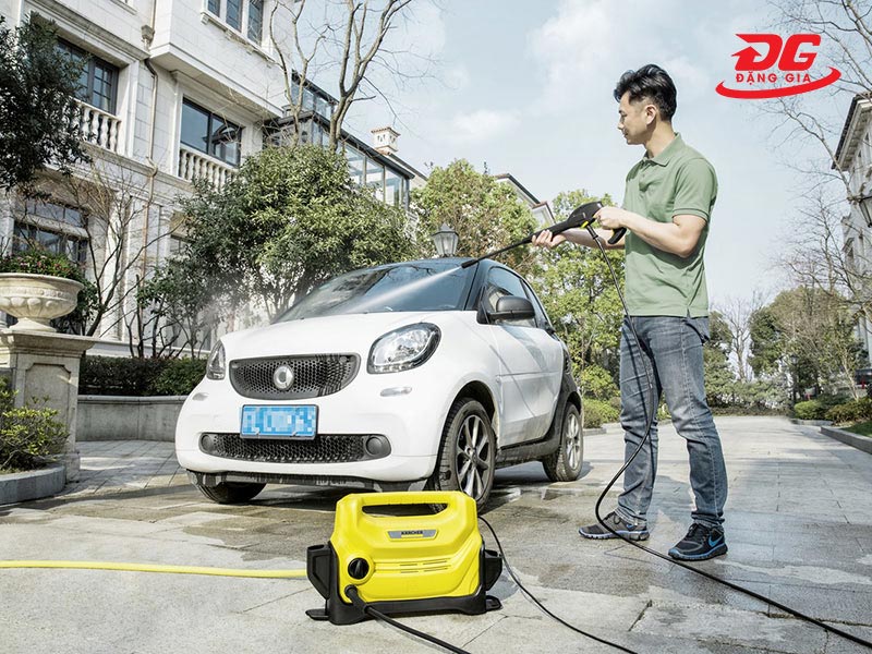 Máy rửa xe Karcher tự hút nước model K2 Horizontal