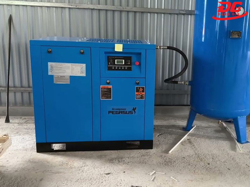Máy bơm hơi trục vít công nghiệp Pegasus