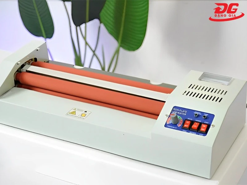 Máy ép plastic Đà Nẵng chính hãng, giá tốt, bảo hành dài lâu