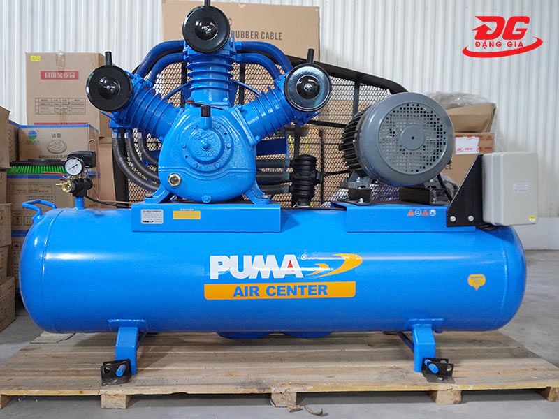 Máy nén khí có dầu Puma PK 15300 công suất 15HP