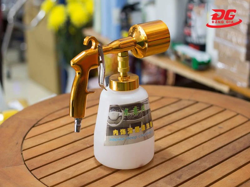 Bình bọt tuyết dùng khí nén cầm tay