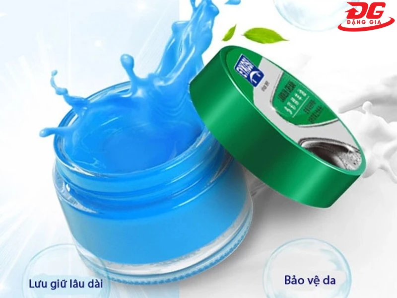 Xi đánh giày màu xanh thương hiệu Eykosi - Giá tham khảo: 40.000 đồng