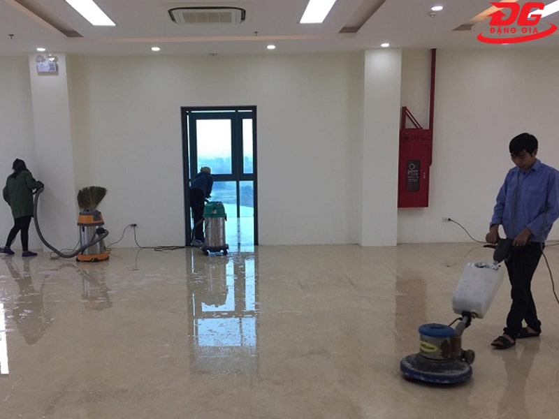 Công ty Linh Anh trang bị các máy móc hiện đại,