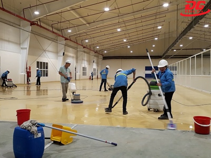 Công ty Stars Clean có nhiều năm kinh nghiệm trong lĩnh vực vệ sinh công nghiệp
