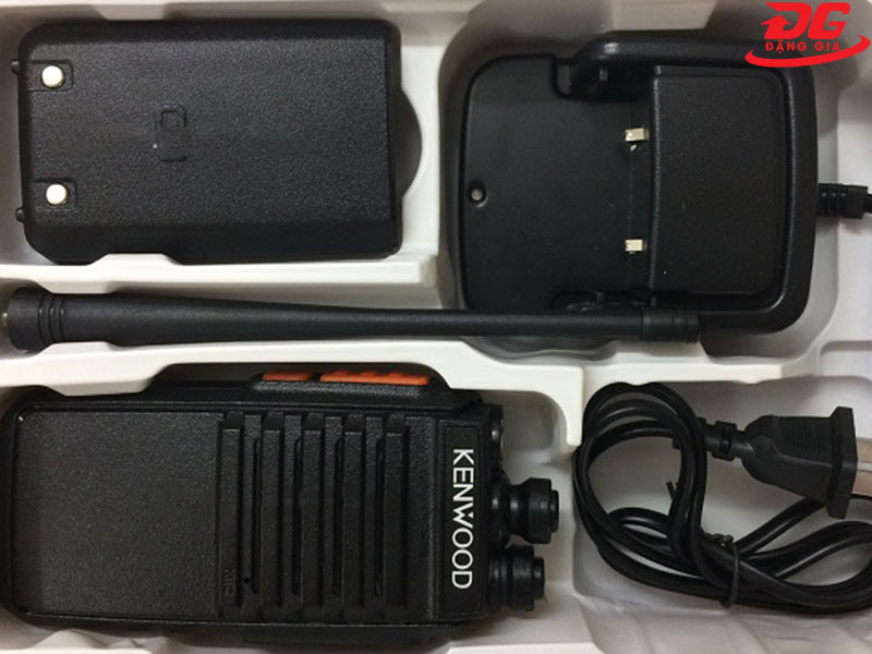 Máy bộ đàm dùng trong gia đình Kenwood TK 608