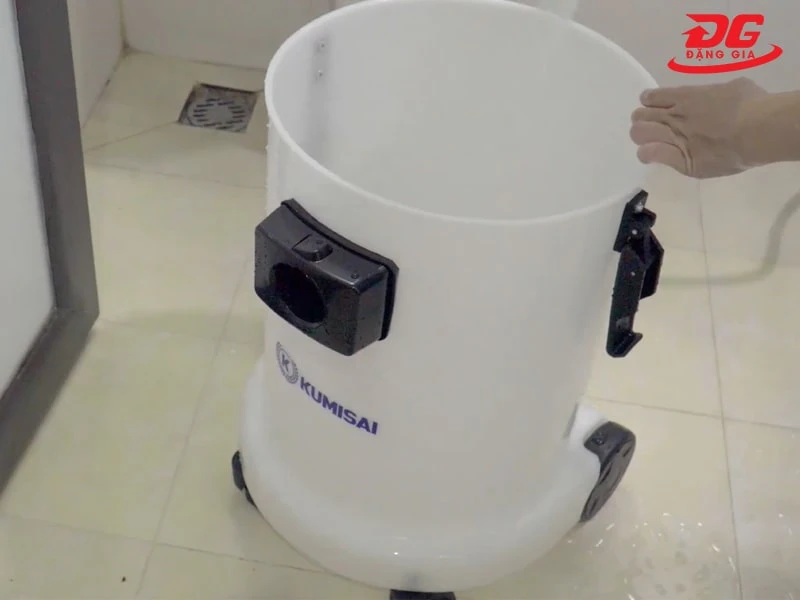 cách vệ sinh máy hút bụi công nghiệp