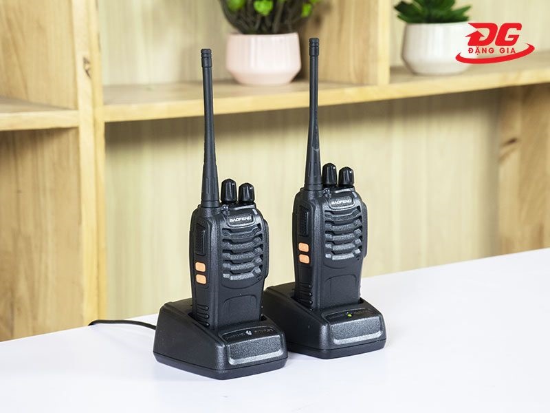 Phần mềm và cách cài đặt tần số bộ đàm Baofeng [ALL Series]