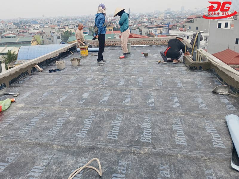 Quá trình thi công chống thấm bằng bitum tự dính