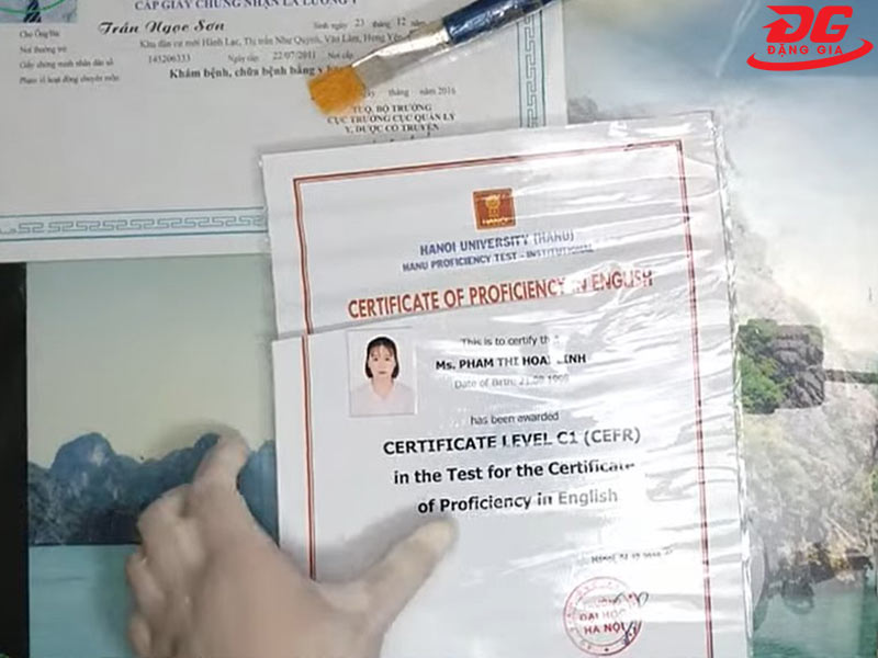 Màng ép bị nhăn nhúm trông mất thẩm mỹ