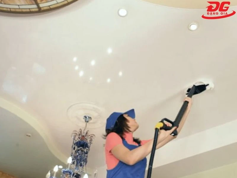 Dụng cụ vệ sinh trần nhà & cách làm sạch tường trắng như mới