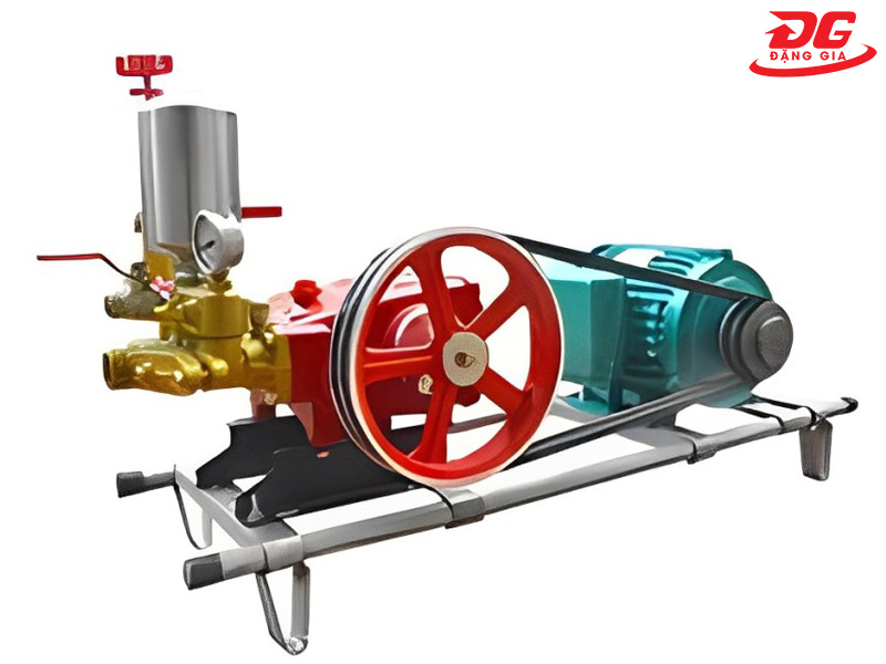 Máy xịt rửa xe LS22 - Giá tham khảo: 5.000.000 đồng