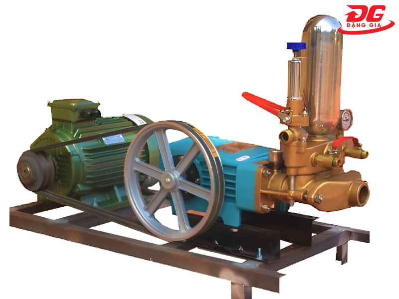 Máy rửa xe dây đai Đài Loan Lu Shyong LS557 - Giá tham khảo: 31.000.000 đồng