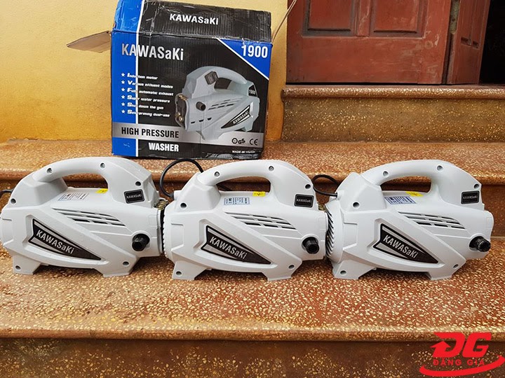 Máy rửa xe Kawasaki 1900W