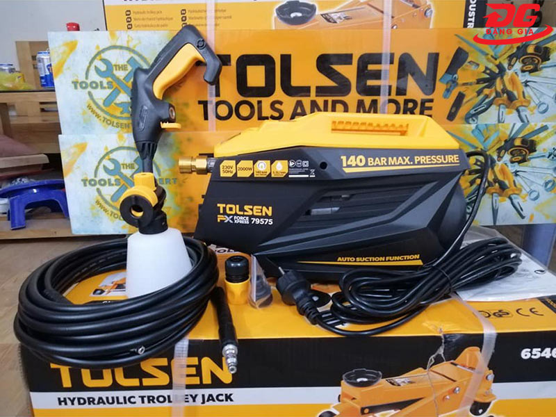 Máy rửa xe Tolsen nhỏ gọn, phù hợp mọi gia đình
