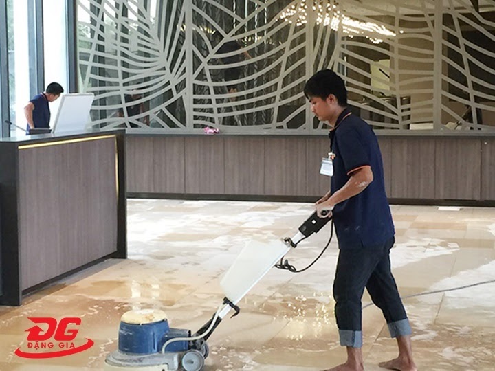 Hướng dẫn sử dụng máy đánh sàn đơn