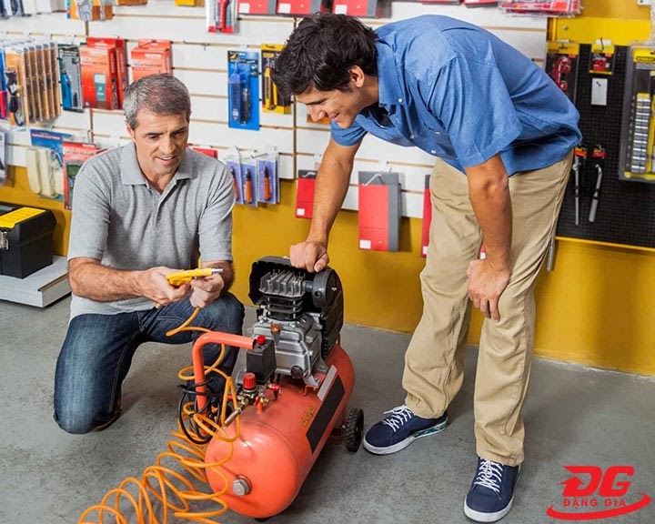cách sử dụng máy bơm hơi mini