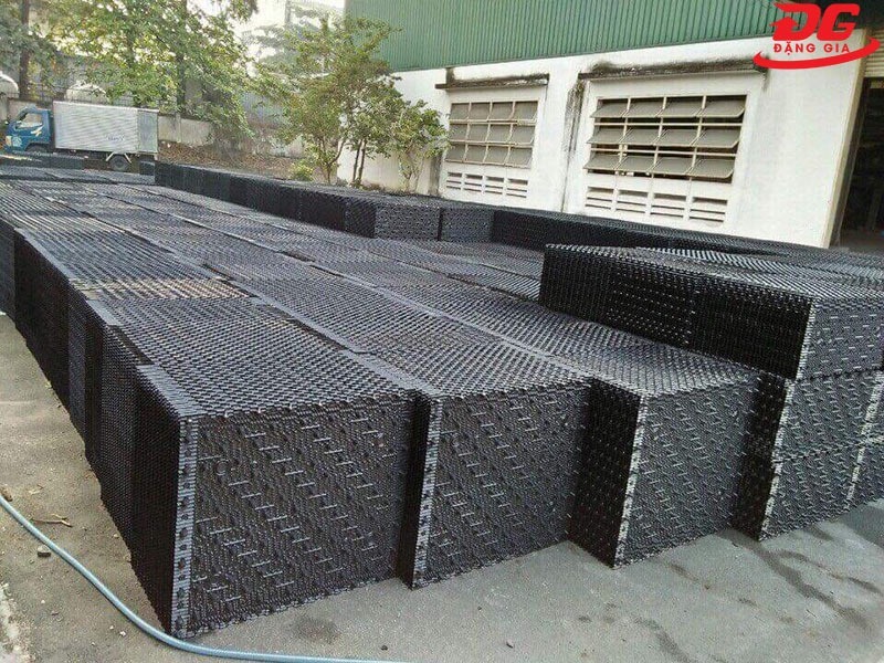 Tấm giải nhiệt vuông lắp ở các model tháp hạ nhiệt vuông