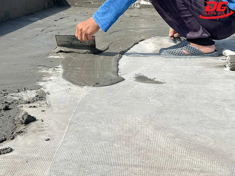 Phủ chống thấm sàn bằng xi măng