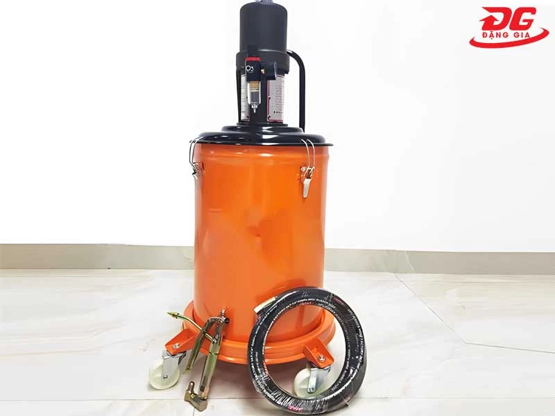Máy bơm mỡ khí nén Nhật Bản