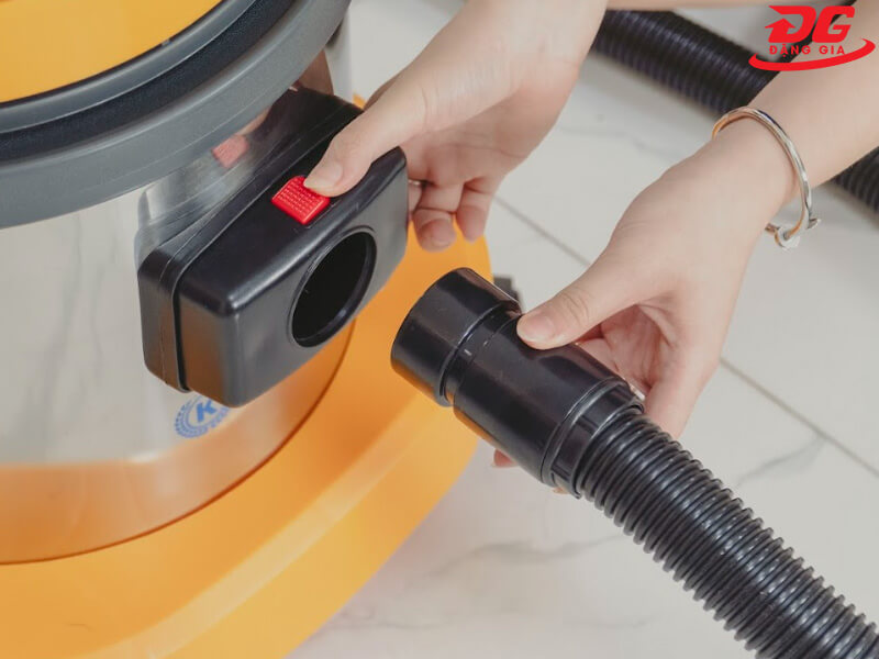 máy hút bụi công nghiệp không hút được