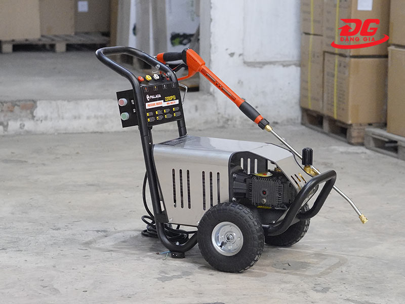Máy xịt rửa cao áp Palada model 20M22 3T4
