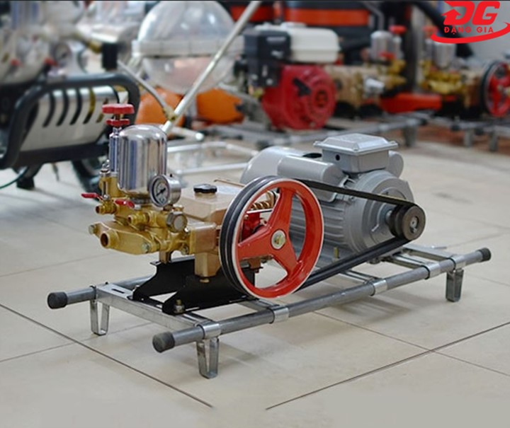 Máy rửa xe dây curoa Maruyama 2HP