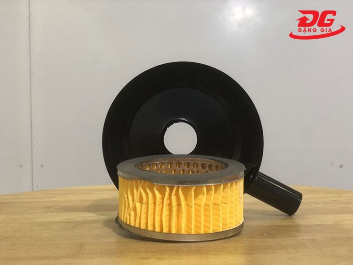 Thường xuyên vệ sinh lọc gió đầu máy nén khí