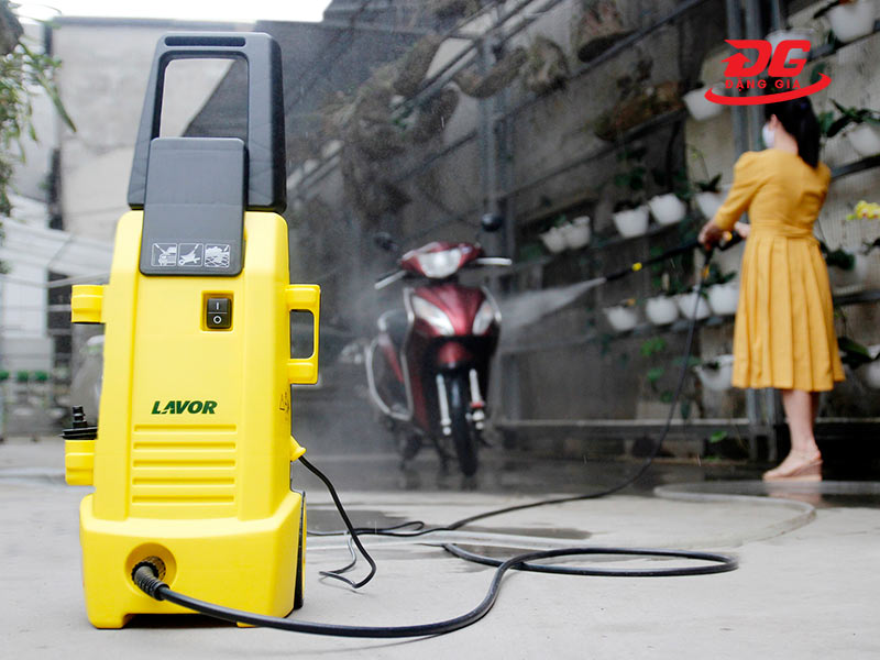 Máy phun rửa xe gia đình Lavor Ninja Plus 130