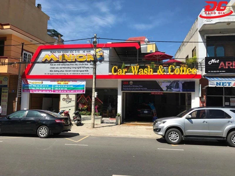Trung tâm chăm sóc ô tô - xe máy Minion Car Wash & Coffee