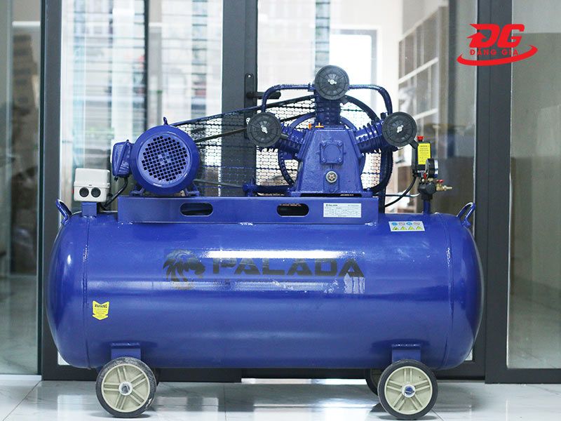 Máy bơm hơi Palada PA 4200 có áp suất khí nén tối đa 10kg/cm2