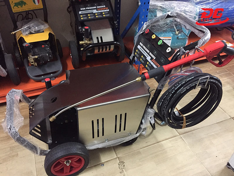 Máy xịt rửa xe Lutian 3600PSI cùng các phụ kiện