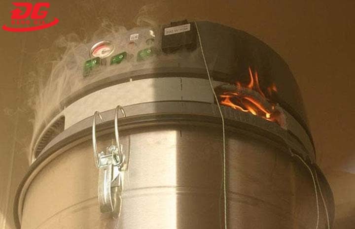 máy hút bụi bị cháy