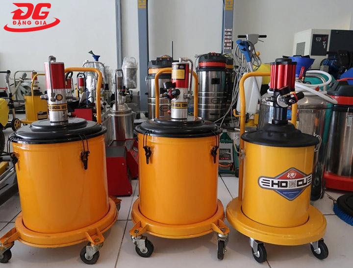 Vai trò của máy bơm mỡ tự động