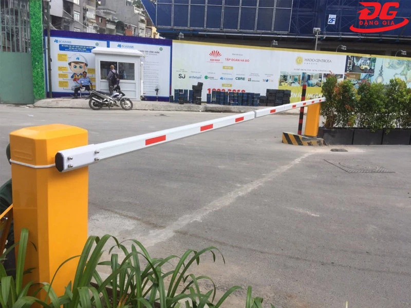 Barie tự động giúp kiểm soát các phương tiện ra/vào