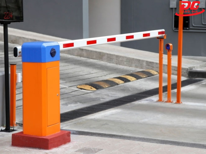 Đầu đọc thẻ từ xa của barie thông minh