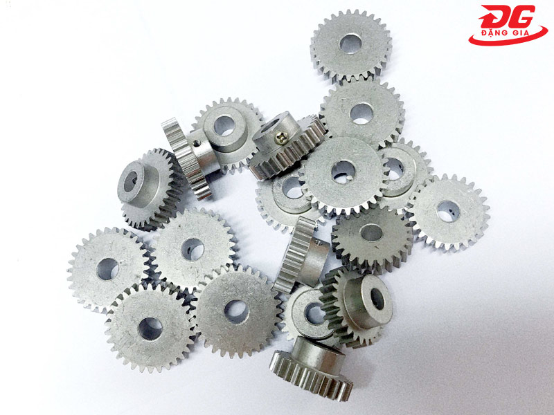 Bánh răng máy ép plastic cấu thành từ thép không gỉ